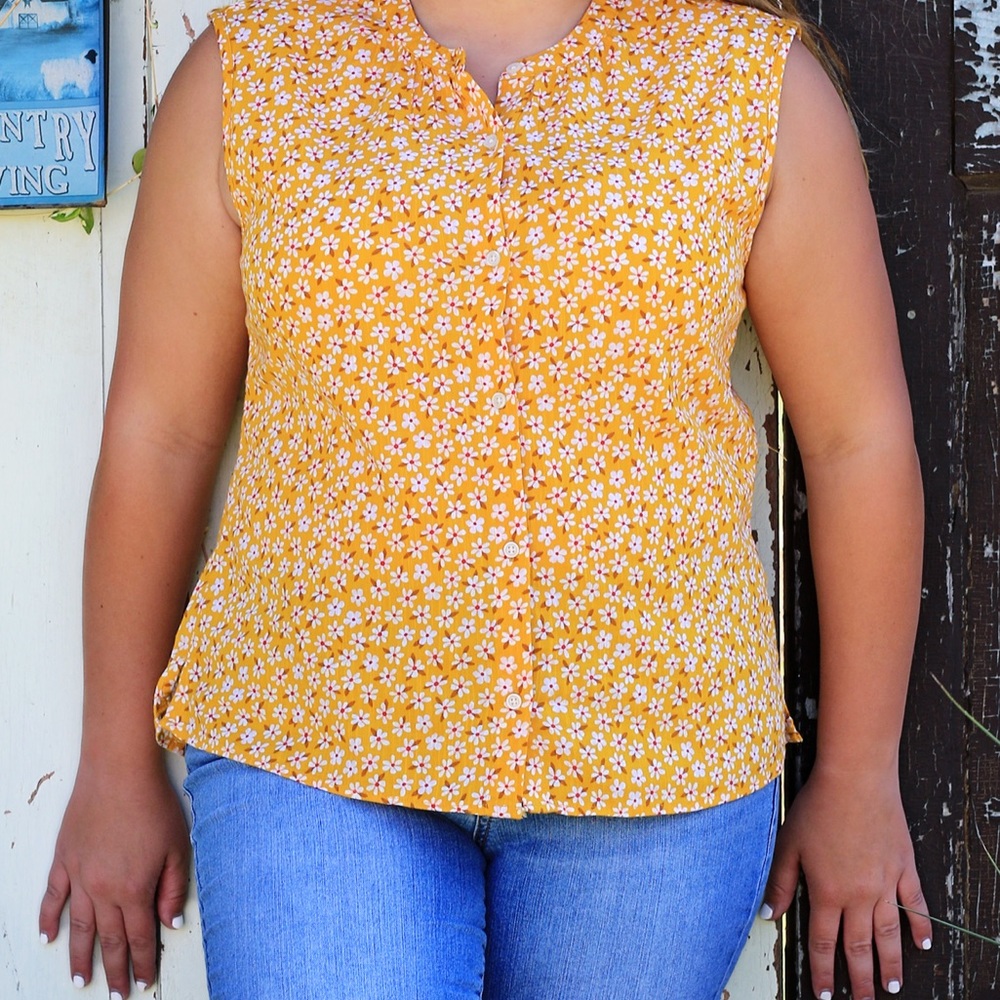 Old Navy Women’s Floral Tank Top